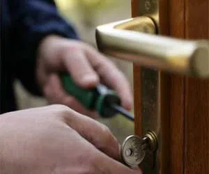 Lock Safe Services Detroit, MI 313-423-3732 - lock-change